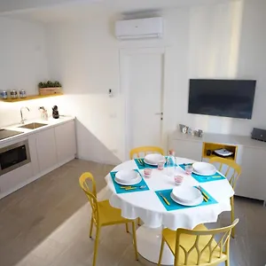Appartamento Parma: Bilocale A Due Passi Dal Centro Storico, Parma
