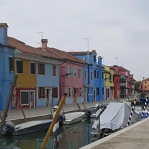 https://ca-84-burano.hotelslidodijesolo.com